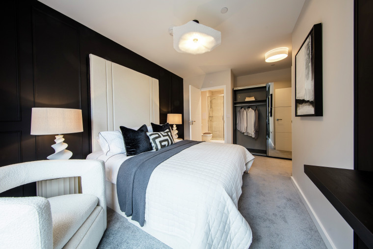 vb2327818 The Green at Epping Gate 2 Bed Show Apartment Plot 28 13